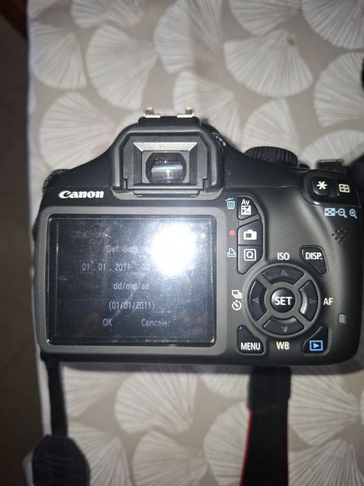Vendo Máquina fotográfica Canon EOS 1100D ou troco por Drone