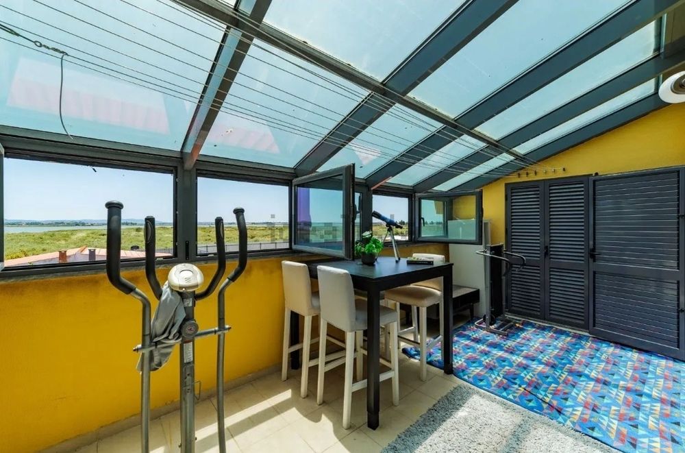 Moradia T4 piscina churrasqueira lote 741 m2