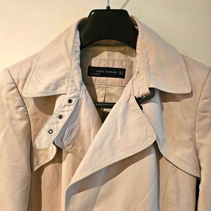 Gabardina Trench curta Zara