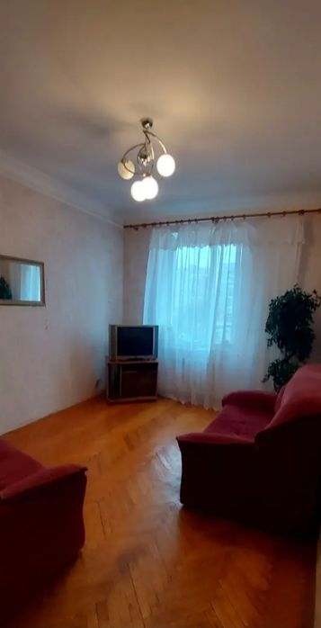 Продаєтся 2х.к  Проспект Центральний  Водопровідна