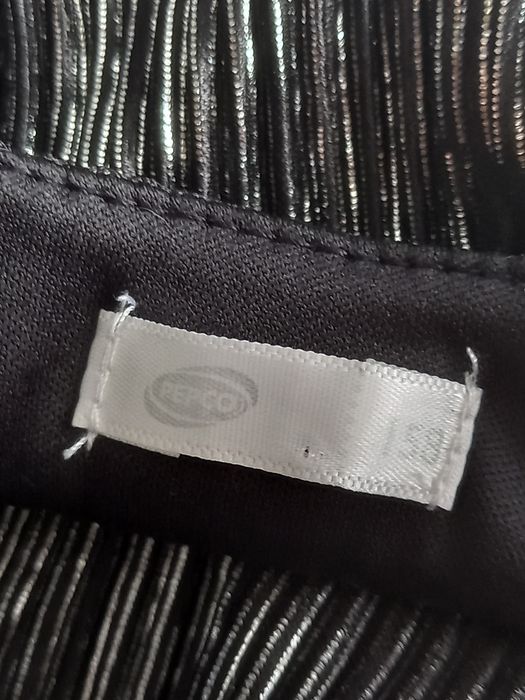 Plisowana sukienka dziewczęca