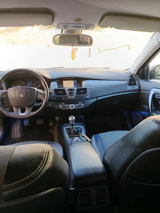 Renault Laguna 1.5 DCI 110cv caixa de 6velocidades em muito bom estado !!!