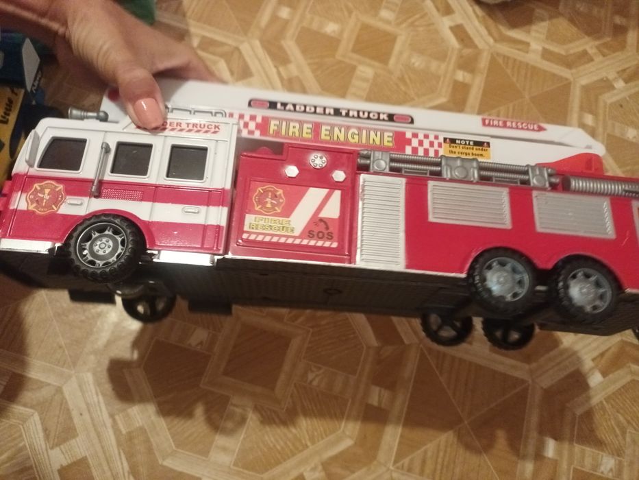 Іграшка дитяча "Пожежна машина"