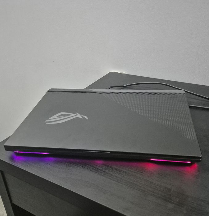Asus Rog strix G513 + Razer Basilisk wireless64584888087938121