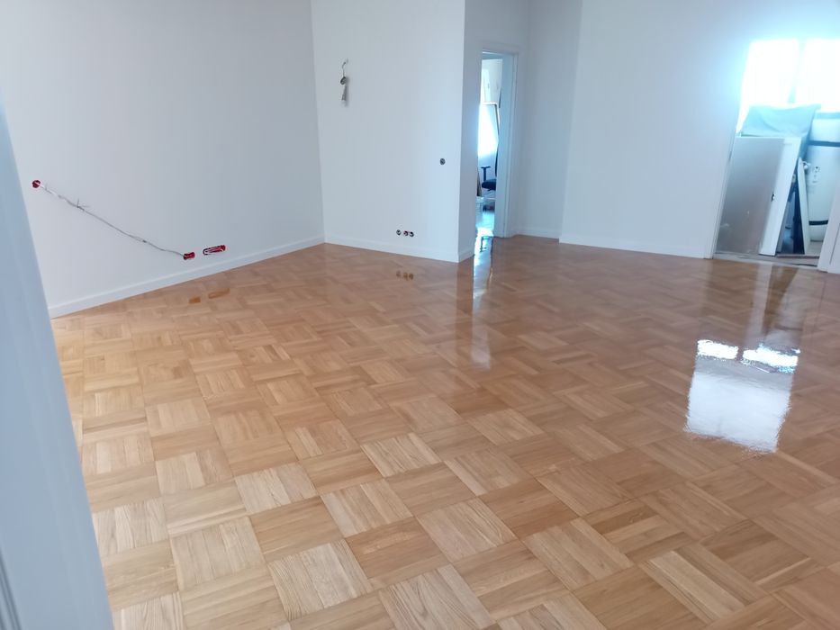 Cyklinowanie podłóg drewnianych lakierowanie szpachlowanie podłóg