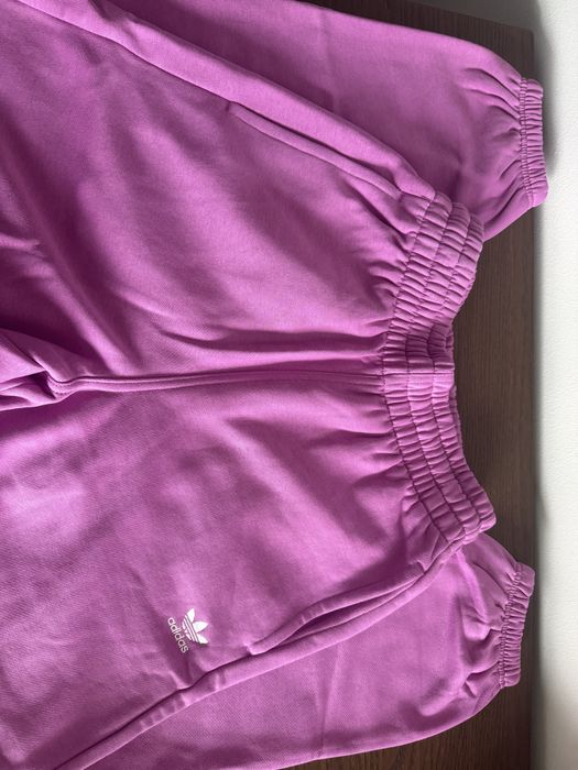 NOWE spodnie dresowe dresy adidas Essentials Fleece Joggers