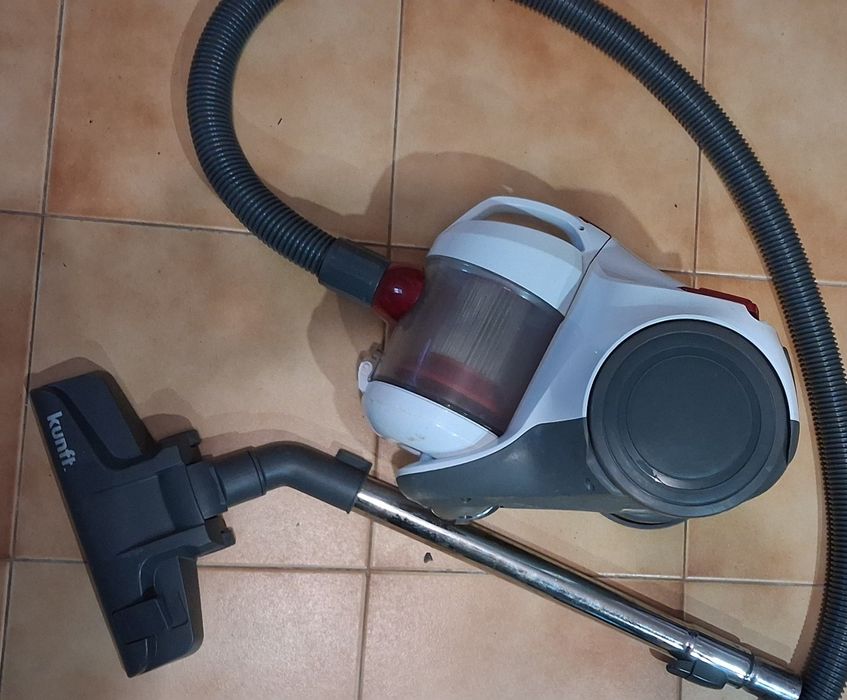 Aspirador Kunft a funcionar bem