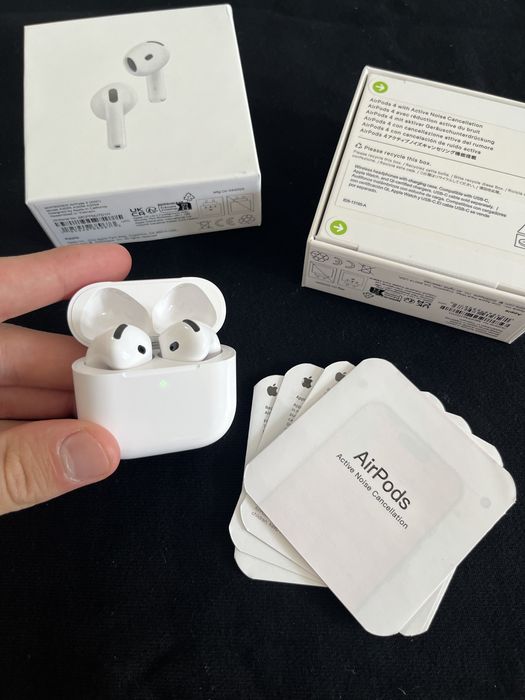 Słuchawki AirPods 4