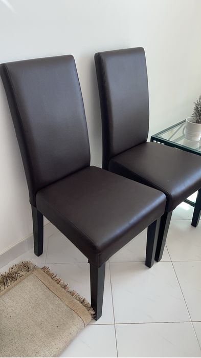 Cadeiras napa castanha