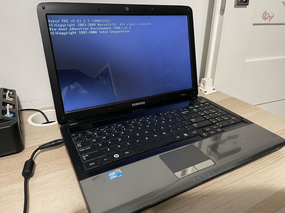 Laptop Samsung Linux Mint | Intel Core i3 | 3 GB RAM | Dysk 500gb