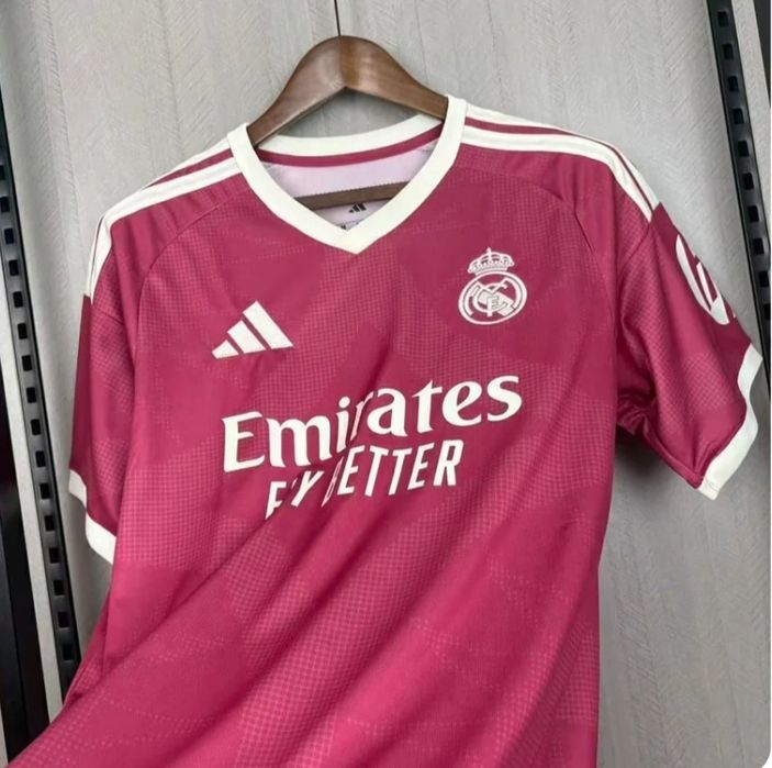 Camisola Real Madrid lll 26/27