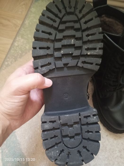 Шкіряні сапоги в прекрасному стані