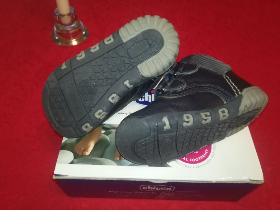 Botinhas e Sandálias Chicco 20