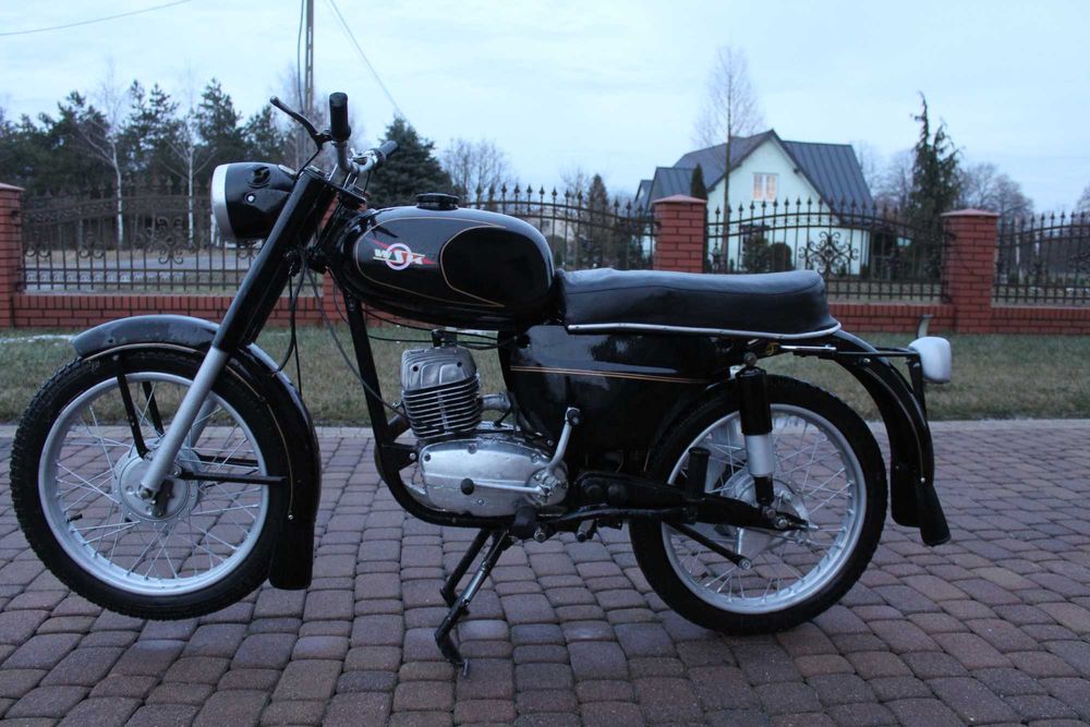 Motocykl WSK 175 M21W2