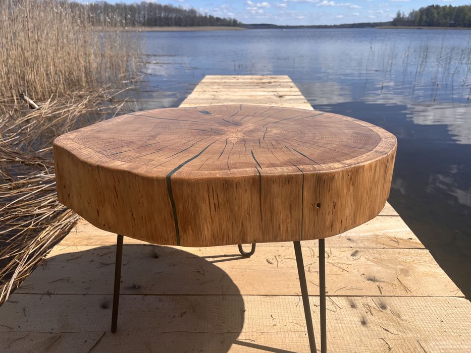 Stolik kawowy handmade z dębu czerwonego