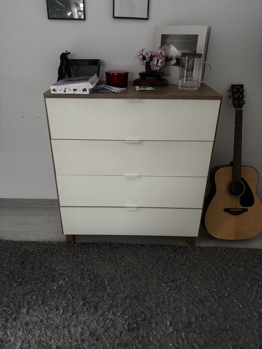Komoda biało-drewniana Vox