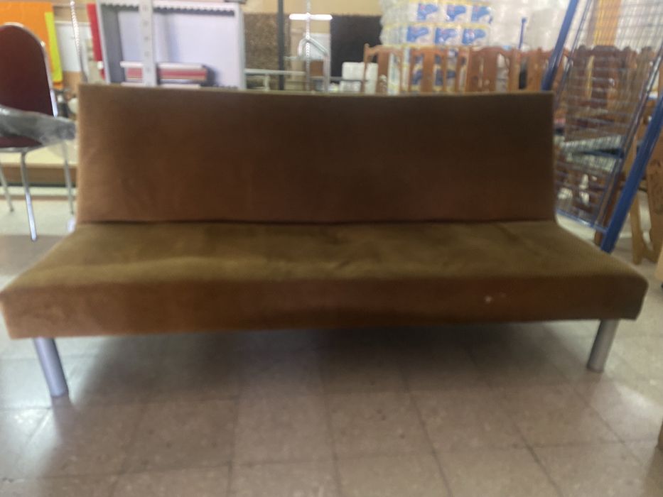 Vários artigos de móveis ver fotos.