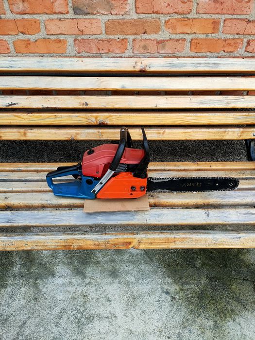 Продам бензопилу атлант