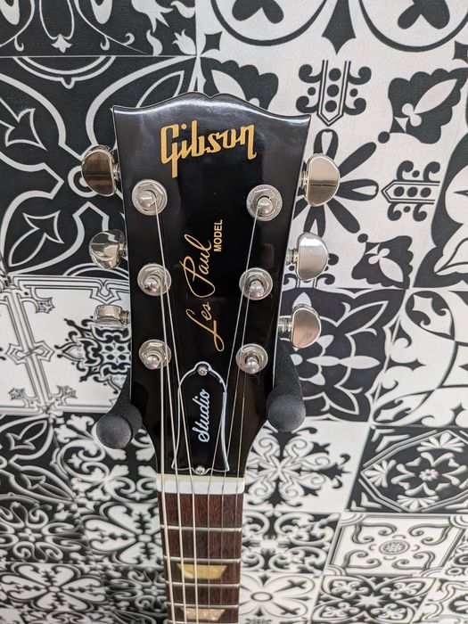 Gibson Les Paul Studio 2012 Alpine White + Case Gibson -  Revisada