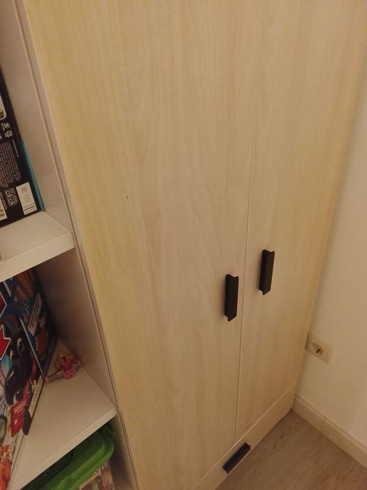 Cama IKEA com secretária