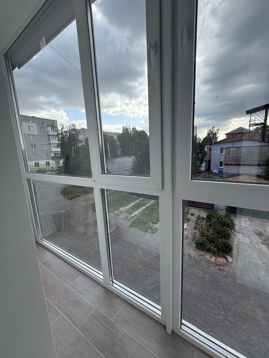 Продам  в центрі