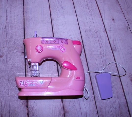 Дитяча ігрова швейна машинка