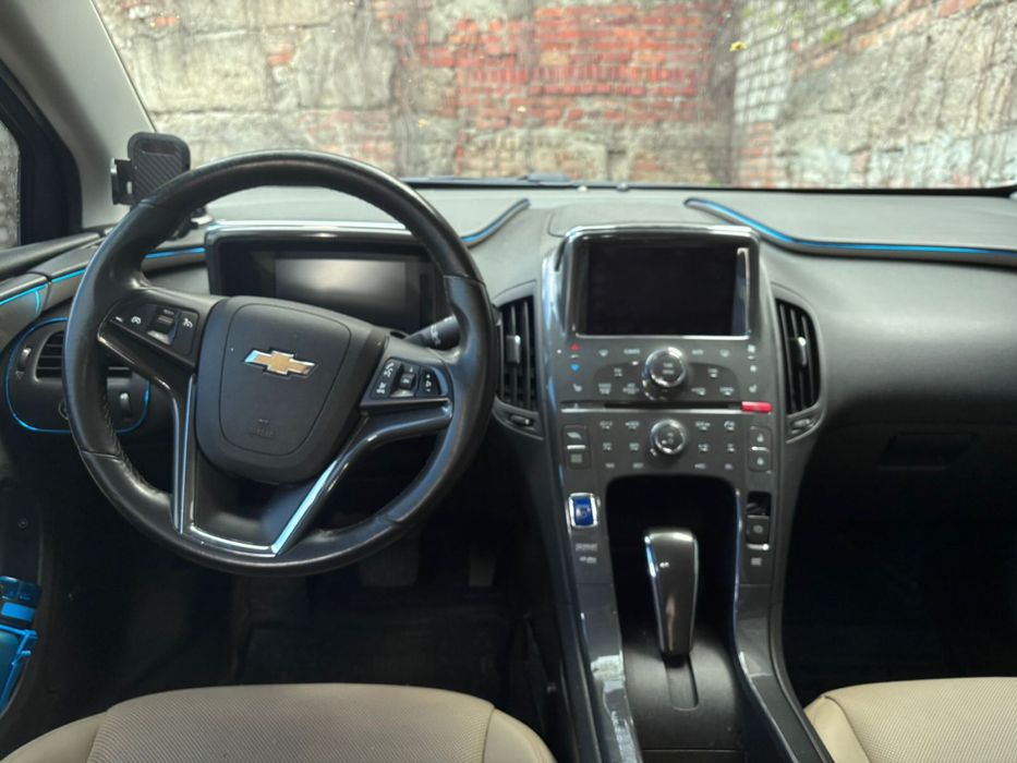 Chevrolet Volt hybrid