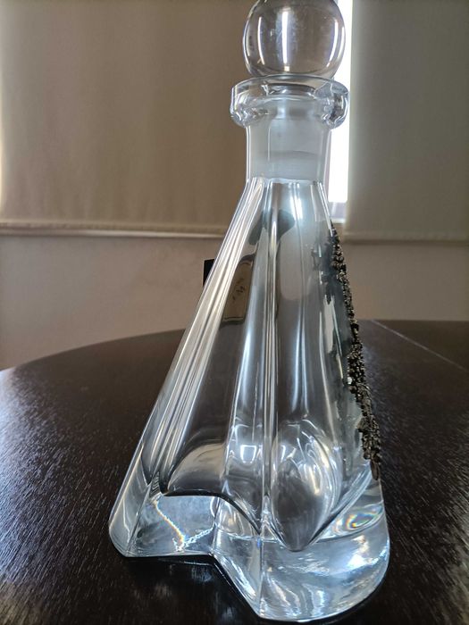 Garrafa em vidro para vinho ou licor