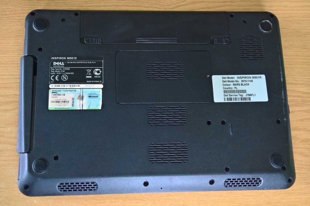 Laptop DELL Inspiron M5010