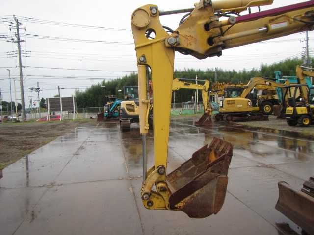 Экскаватор гуеничный Komatsu PC38UU-5