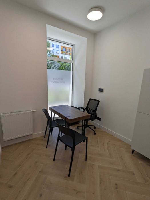 Gabinet lekarski na wynajem - nowy, klimatyzacja, internet