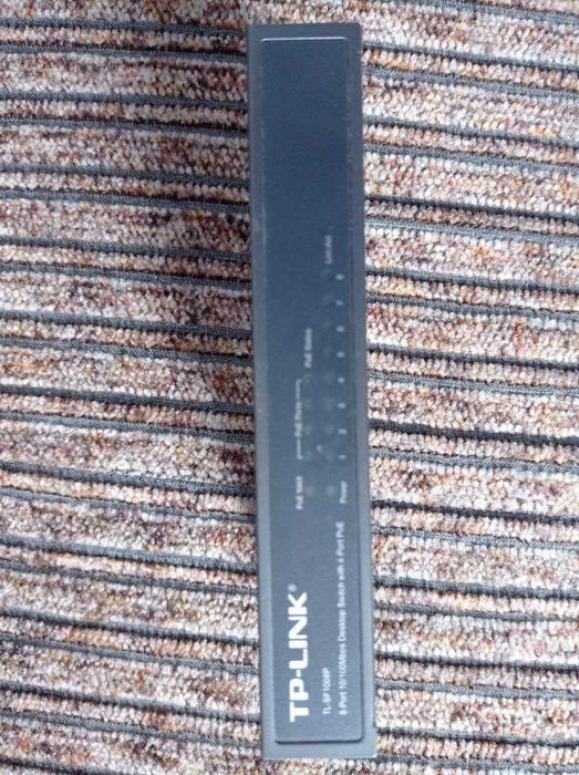 Desktop switch 8 port TP-Link TL-SF1008P