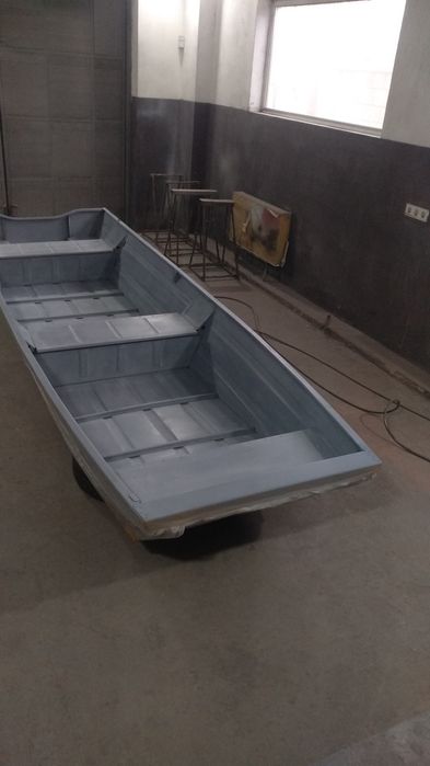 Продам лодку Казанка 6,болотоход