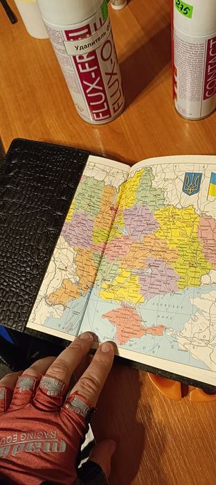 Блокнот в кожаном чехле