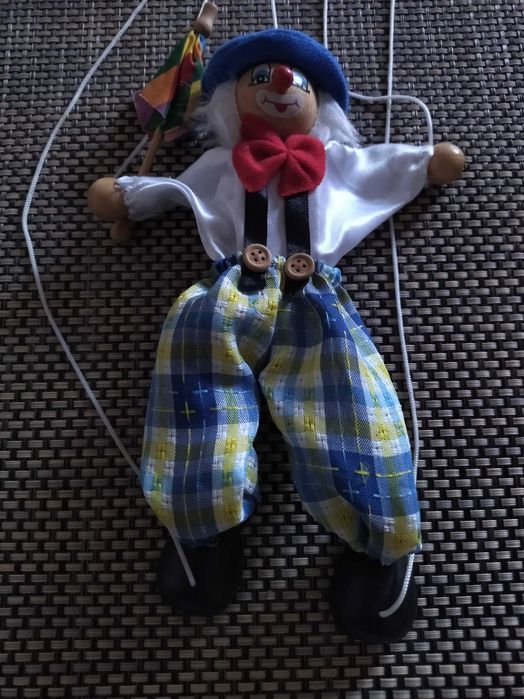 Beautiful handmade clown puppet, new, hand-painted, 1990s64740476381443121