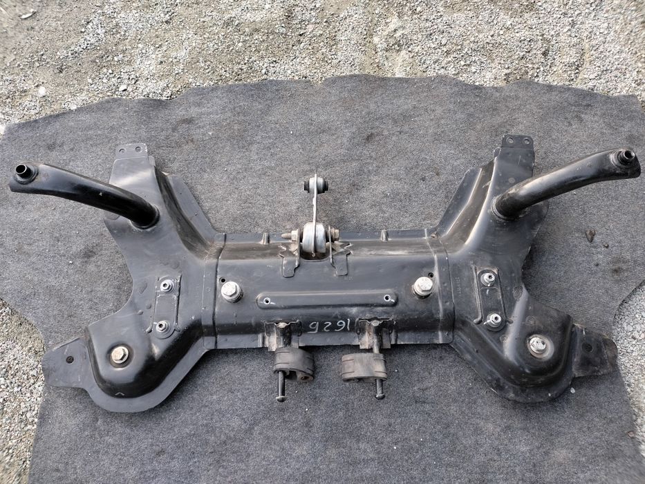 Підрамник LADA Vesta