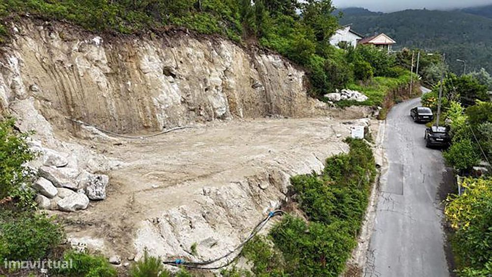 Terreno (Bouro Sta. Marta) - Amares — Amares E Figueiredo, Braga
