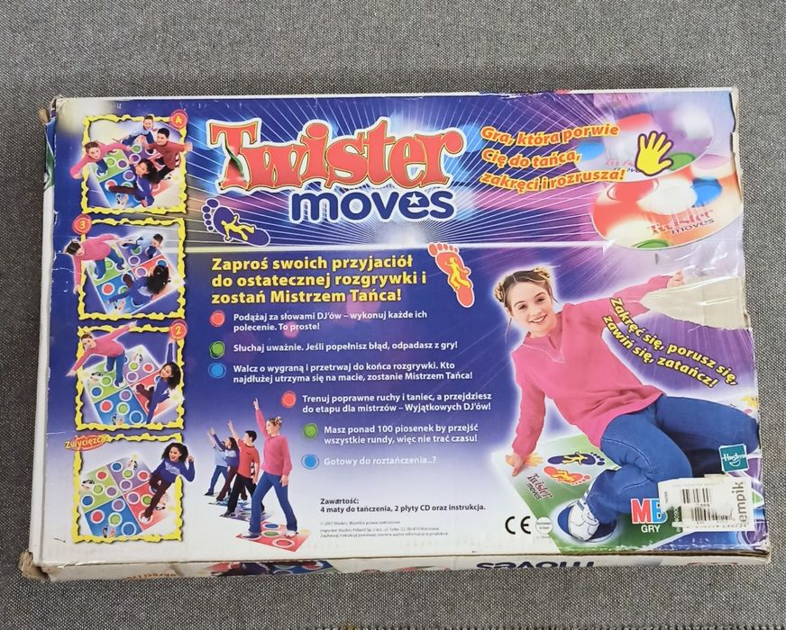 HASBRO GRA TWISTER MOVES MB 4 plansze 2 płyty CD wiek 8+