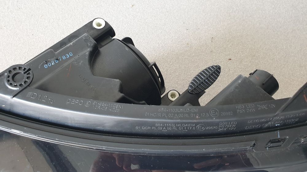 Vendo conjunto de Ótica para Range Rover Evoque