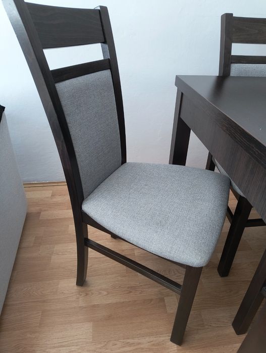 Stół rozkładany dl. 130cm szer. 80 cm + 80 cm