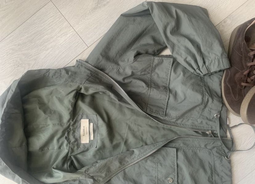Вітровка від Pull &Bear, розм S