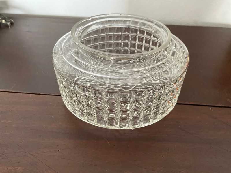 Campânula em vidro trabalhado