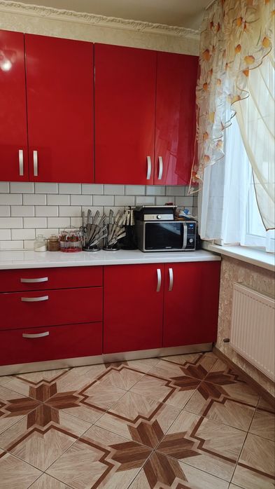 Продаж великого будинку для великої родини.