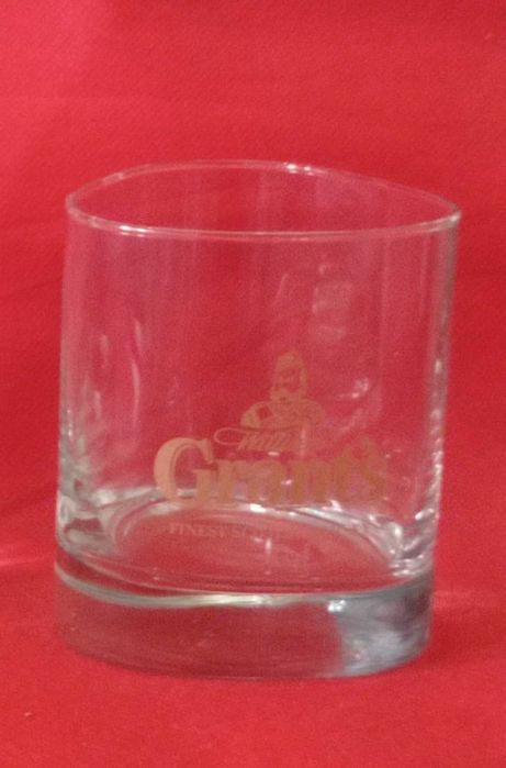 Copos de whisky e cognac para colecionadores.