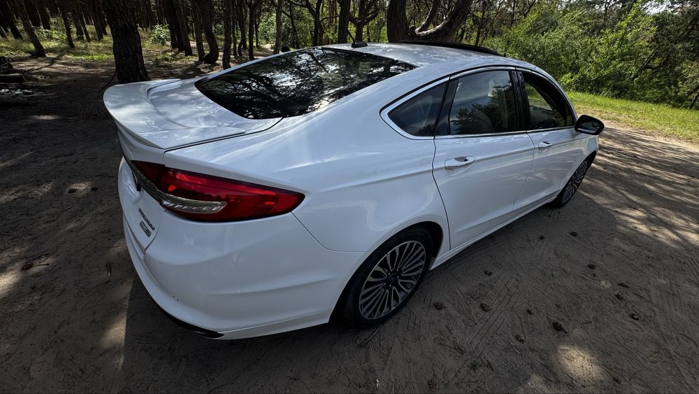 Ford Fusion Titanium 2018