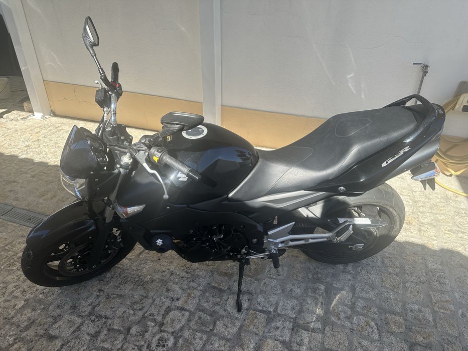 Suzuki GSR 600 Black Edition 2011