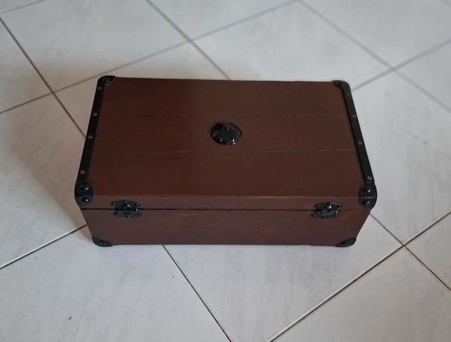Bela Mala de madeira artesanal, vintage, para diversos usos