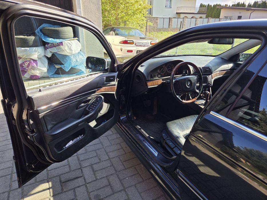 BMW 525i e39 2003