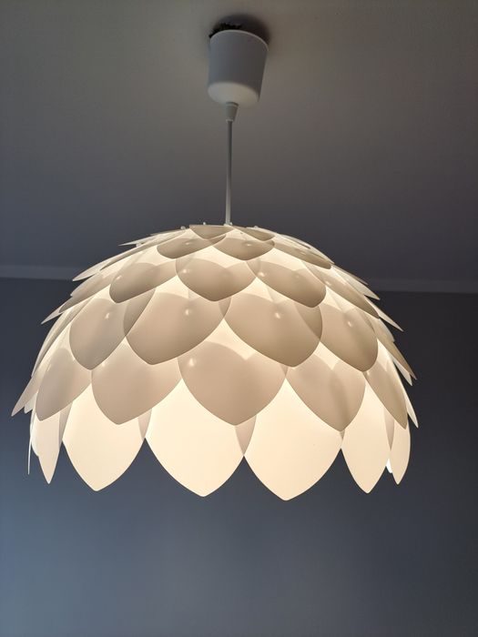 Lampa sufitowa idealna dla dziewczynki