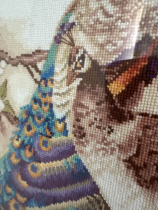 Картина вишита нитками